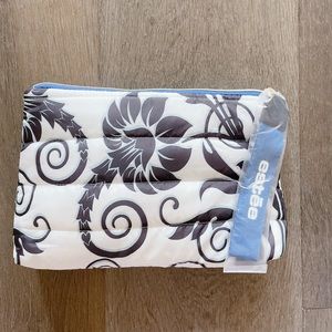 Estée Lauder Makeup Bag